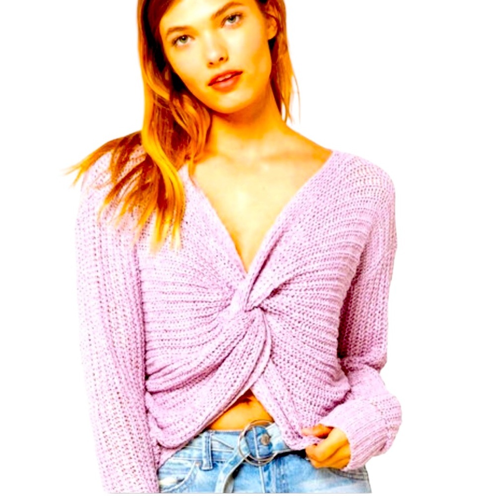 Ivy & Main Twisted Knot Lavender Sweater